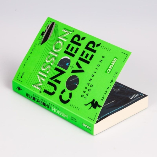 Buchcover und Innenansicht für das Buch: Mission Undercover 2: Gefährliche Jagd