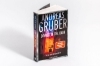 Buchcover und Innenansicht für das Buch: Dinner in the Dark