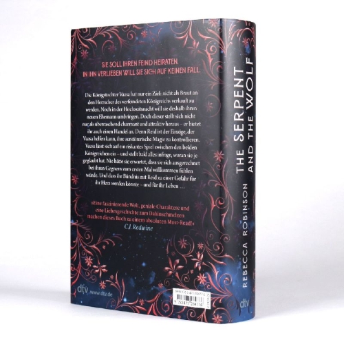 Buchcover und Innenansicht für das Buch: The Serpent and the Wolf