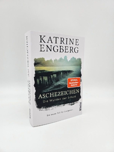 Buchcover und Innenansicht für das Buch: De hvide nætter