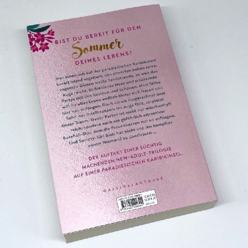 Buchcover und Innenansicht für das Buch: Lovett Island. Sommernächte