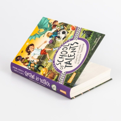 Buchcover und Innenansicht für das Buch: School of Talents 5: Fünfte Stunde: Klassen treffen!