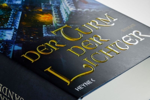 Buchcover und Innenansicht für das Buch: The Rhythm of War - The Stormlight Archive, Book 4 (Part 2)
