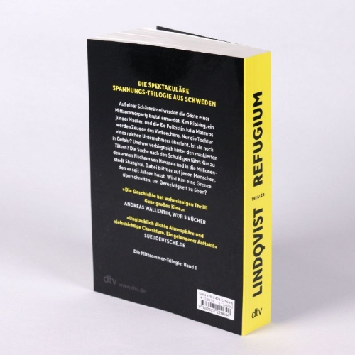 Buchcover und Innenansicht für das Buch: Skriften i vattnet