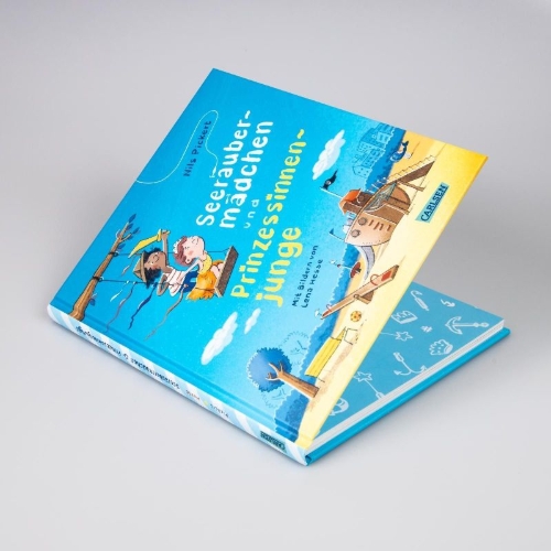 Buchcover und Innenansicht für das Buch: Seeräubermädchen und Prinzessinnenjunge