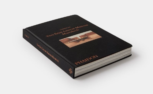 Buchcover und Innenansicht für das Buch: Yves Saint Laurent