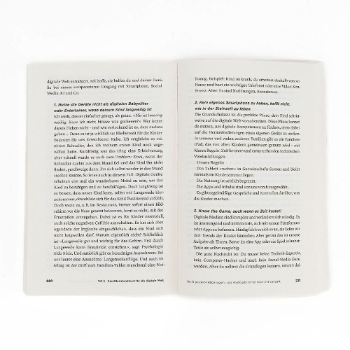 Buchcover und Innenansicht für das Buch: 'Aber alle haben ein Smartphone!'