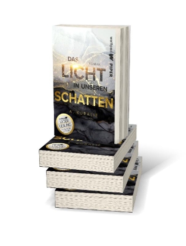 Buchcover und Innenansicht für das Buch: Clashing Hearts: Das Licht in unseren Schatten
