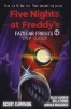 Buchcover und Innenansicht für das Buch: Five Nights at Freddy's 04: Step Closer