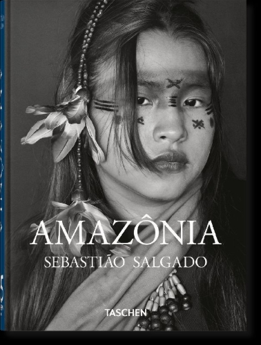 Buchcover und Innenansicht für das Buch: Sebastião Salgado. Amazônia