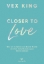 Buchcover und Innenansicht für das Buch: Closer. Cultivating mindful relationships in the modern world