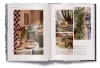 Buchcover und Innenansicht für das Buch: Christmas Hideaways